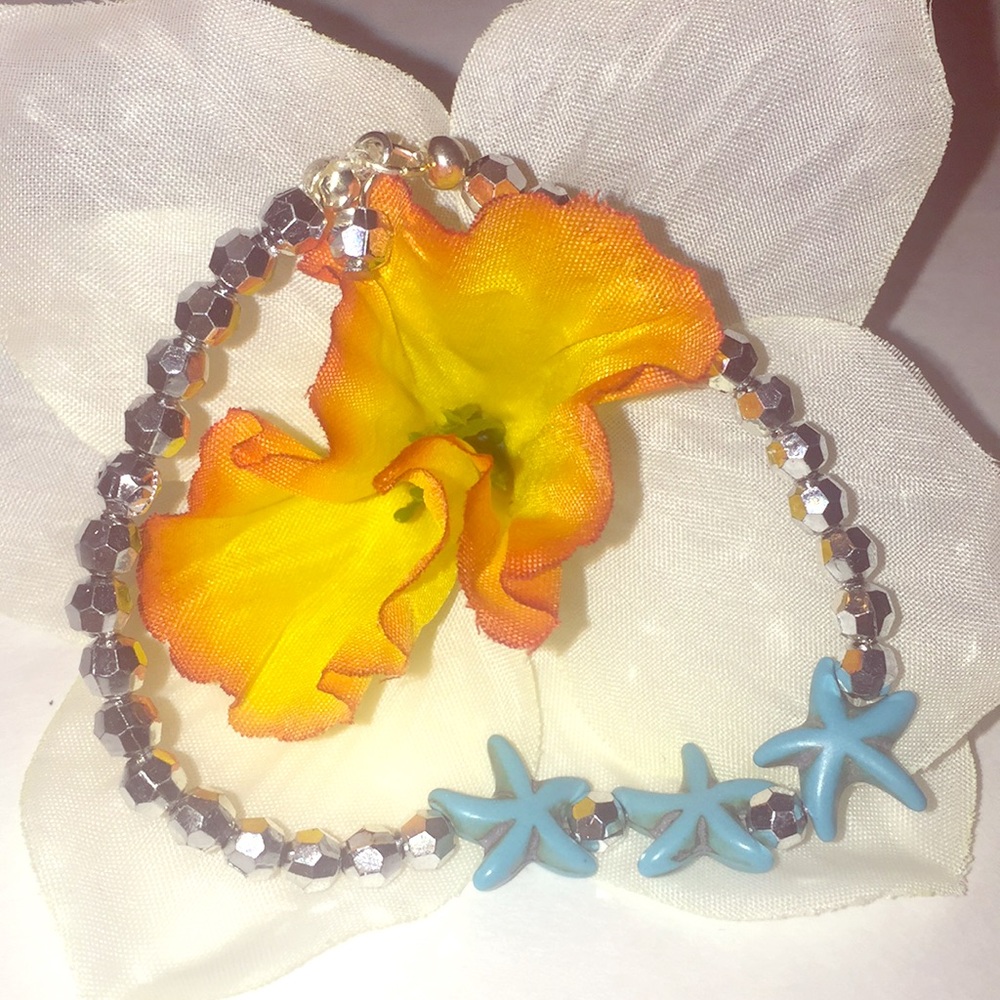 Stretch starfish bracelet. HandMade